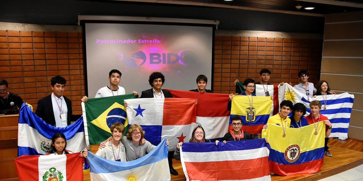 Jóvenes argentinos brillaron en la Olimpiada Latinoamericana de Astronomía en Costa Rica