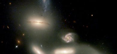 Grupos Compactos de Galaxias: Una Forma de Evaluar el Universo Simulado