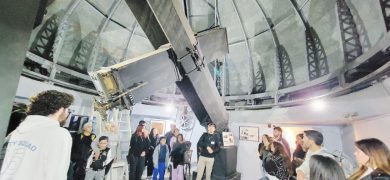 Una noche para mirar el cielo: más de 2.000 personas visitaron el Observatorio Astronómico en la Noche de los Museos