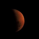 La sombra de nuestro propio planeta: un eclipse parcial de Luna