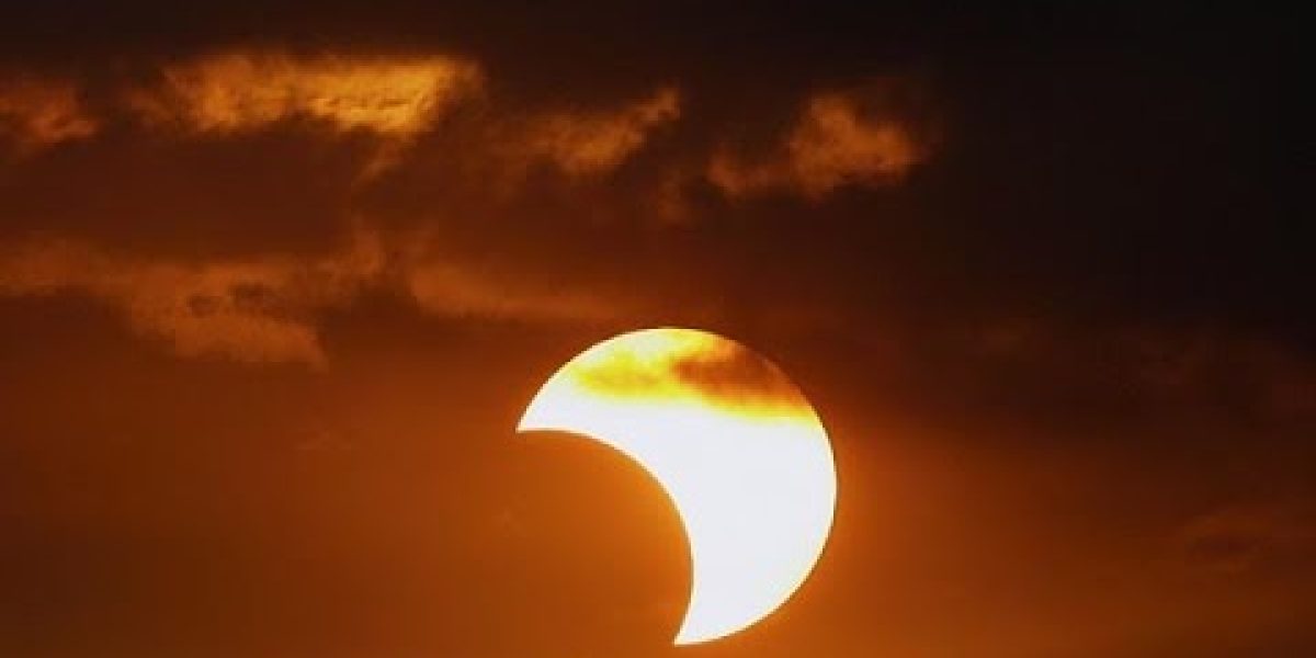 El Domingo 26 de Febrero se producirá un Eclipse de Sol