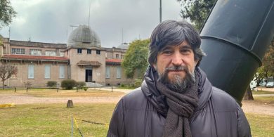 Un doble reconocimiento para Nelson Padilla: astronomía hecha en Córdoba que trasciende fronteras